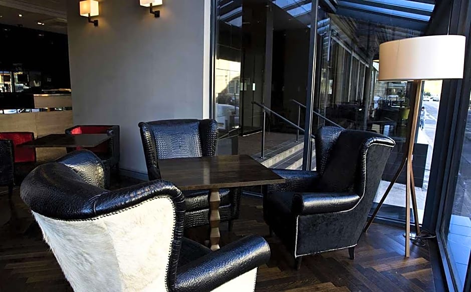 Lorne Hotel