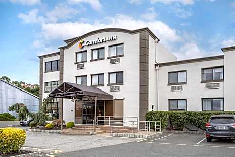 Comfort Inn Edgewater on Hudson River