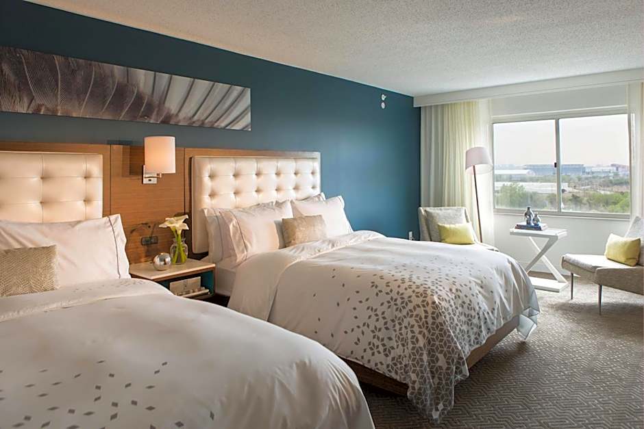 Renaissance by Marriott Meadowlands Hotel