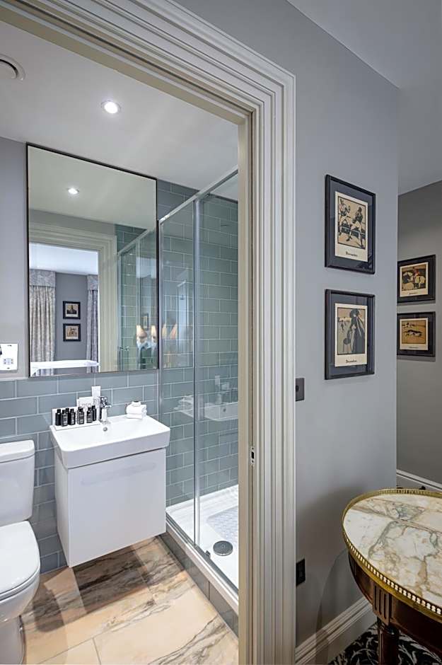 No. 30 Knightsbridge