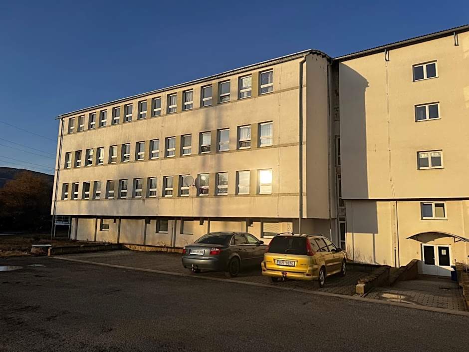 D8 APARTMÁNY