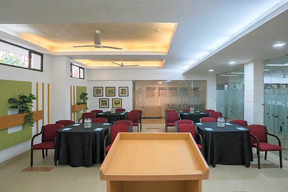 Ahuja Residency Parklane