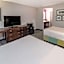 La Quinta Inn & Suites by Wyndham Houston Northwest