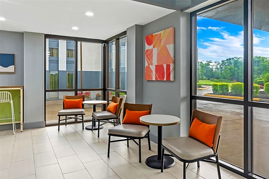 Spark by Hilton Lexington Hamburg