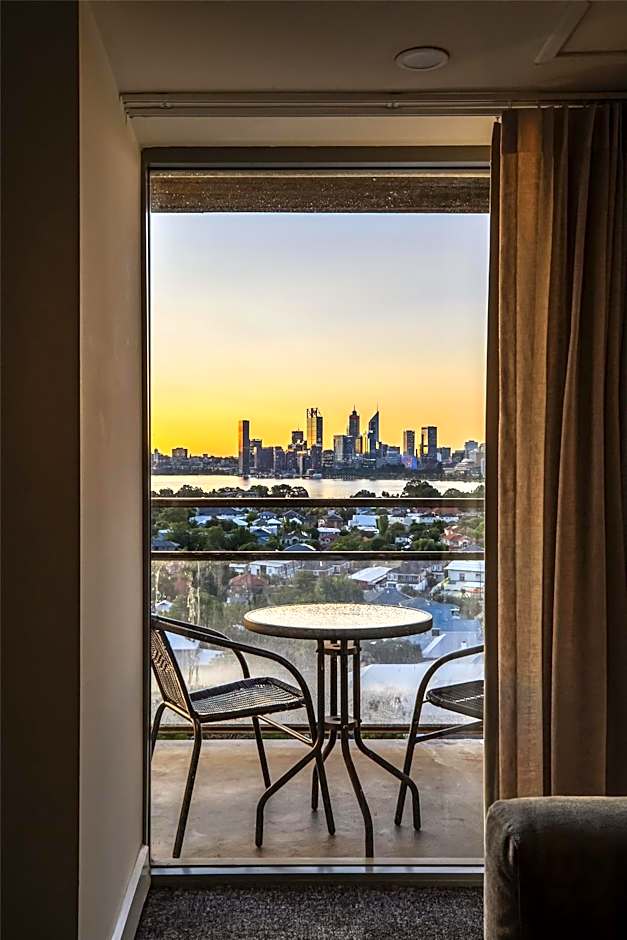 Metro Hotel Perth