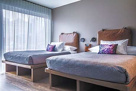 Moxy by Marriott Chicago Downtown