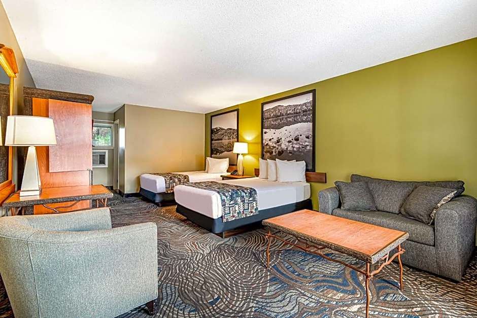 Super 8 by Wyndham Lake George/Downtown