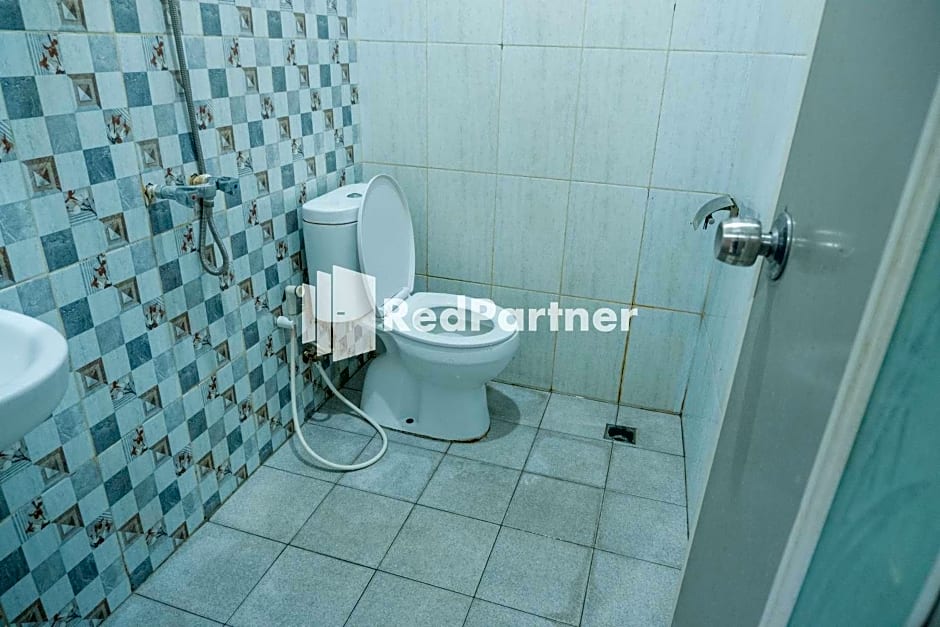 Crown Residence near Tugu Yogyakarta Mitra RedDoorz