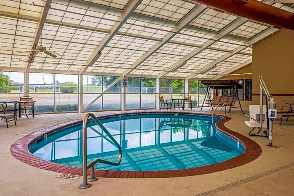 The Marco Hotel Lake Charles