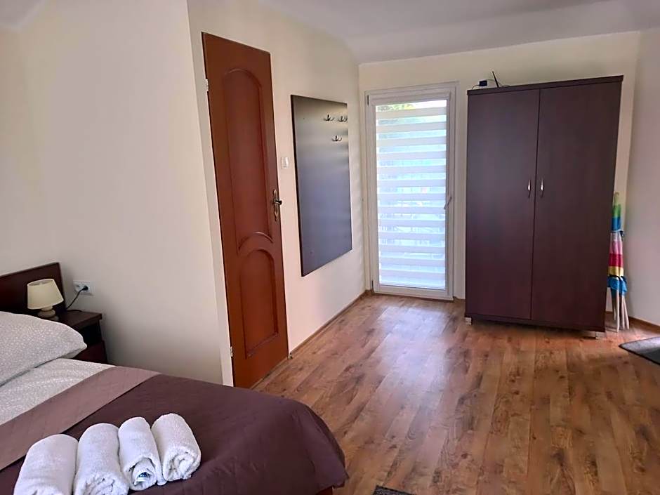 Photo 1 of 7 of Bungalow