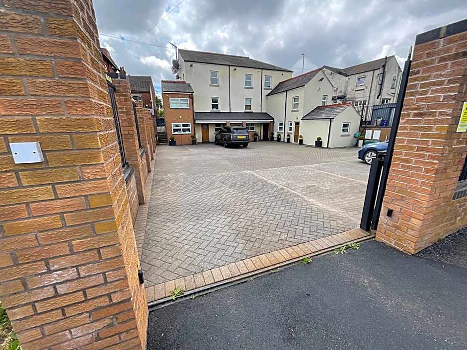 Earle House Serviced Apartments