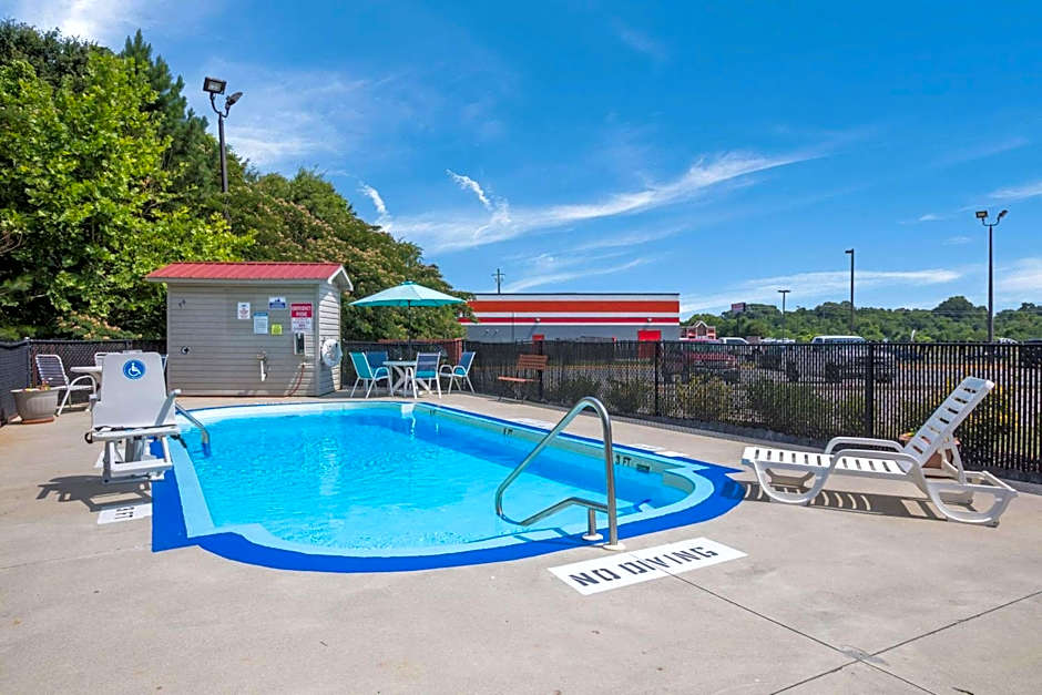 Econo Lodge Inn & Suites Rockmart