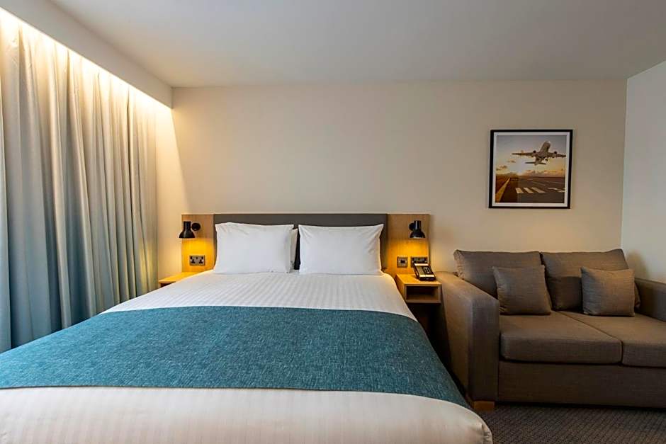 Holiday Inn Bristol Airport By IHG