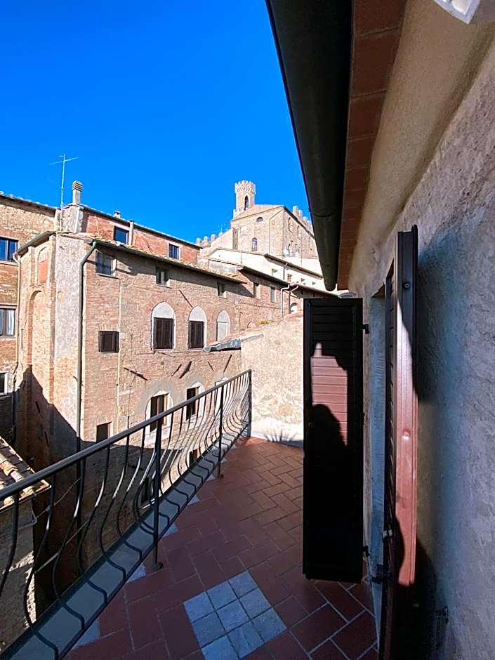 Hotel Volterra In Superior