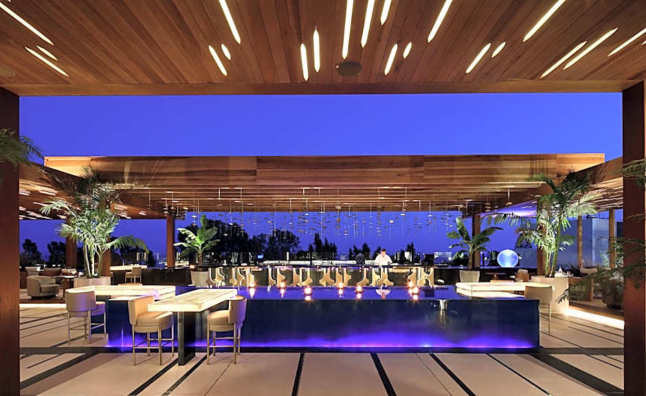 Four Seasons Hotel