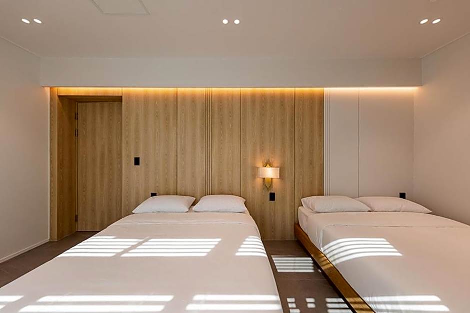 Meomulda Ga Gwangan Poolvilla