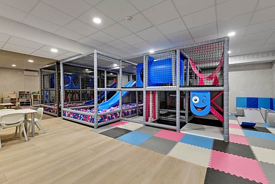 GRANO HOTEL Solmarina