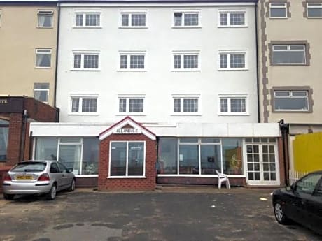 Blue Waves Hotel