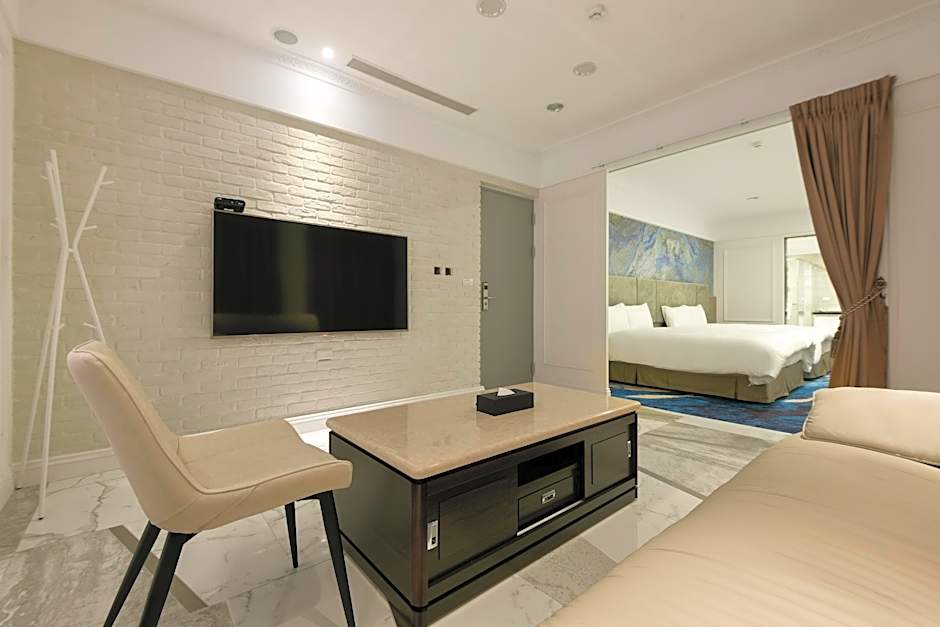 Fengjia JinRui Hotel
