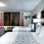 Downtown Hollywood Gardens Inn & Suites