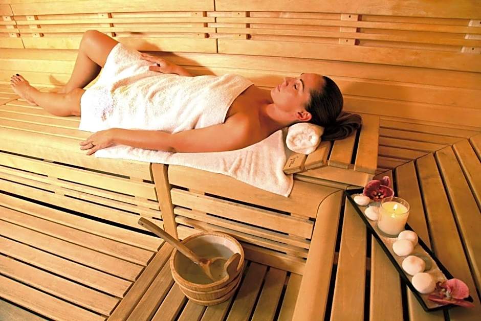 Aquabella Hotel & Spa
