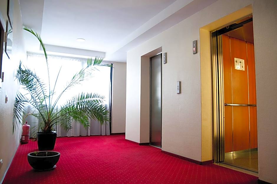 Hotel Rapsodia City Center