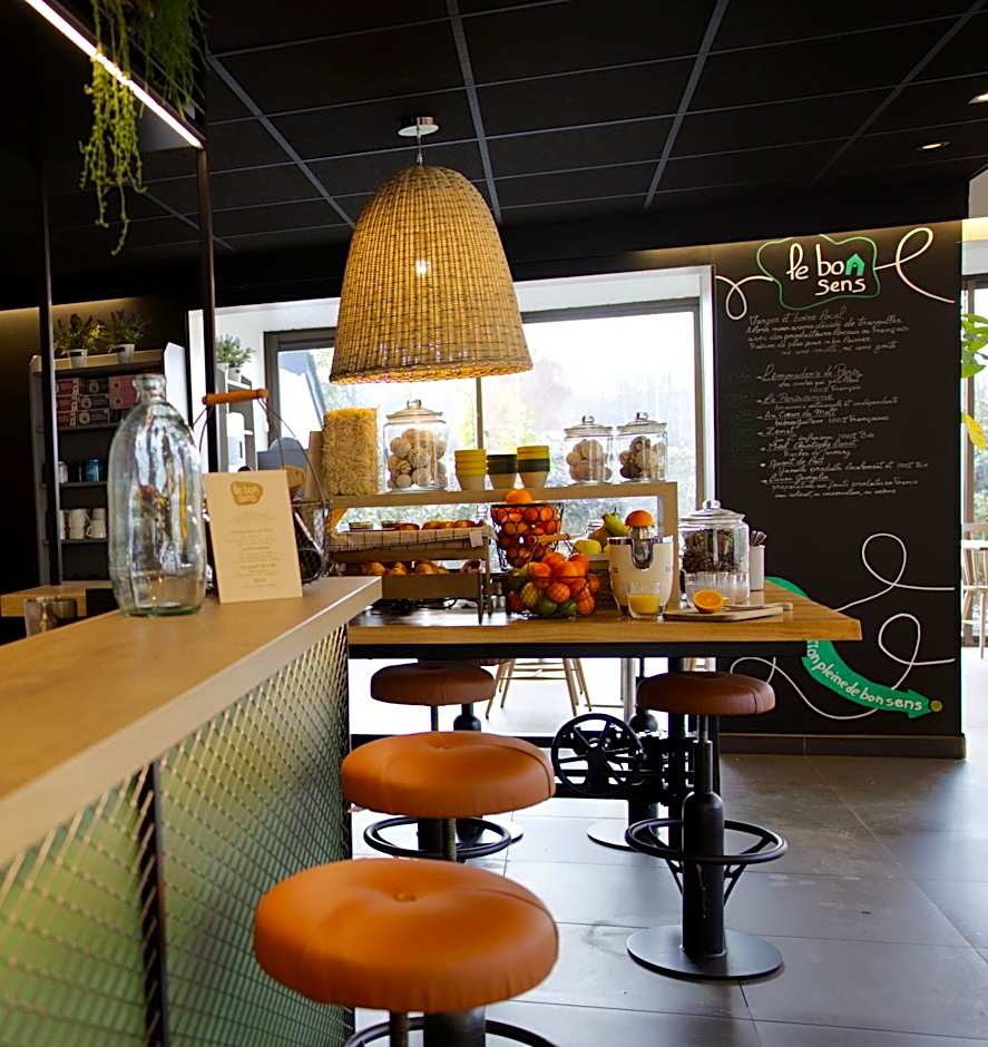 Campanile Nature - Taverny