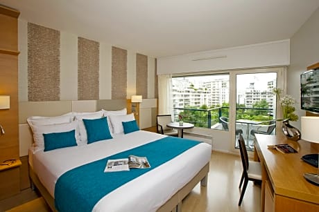 Residhome Courbevoie La Defense