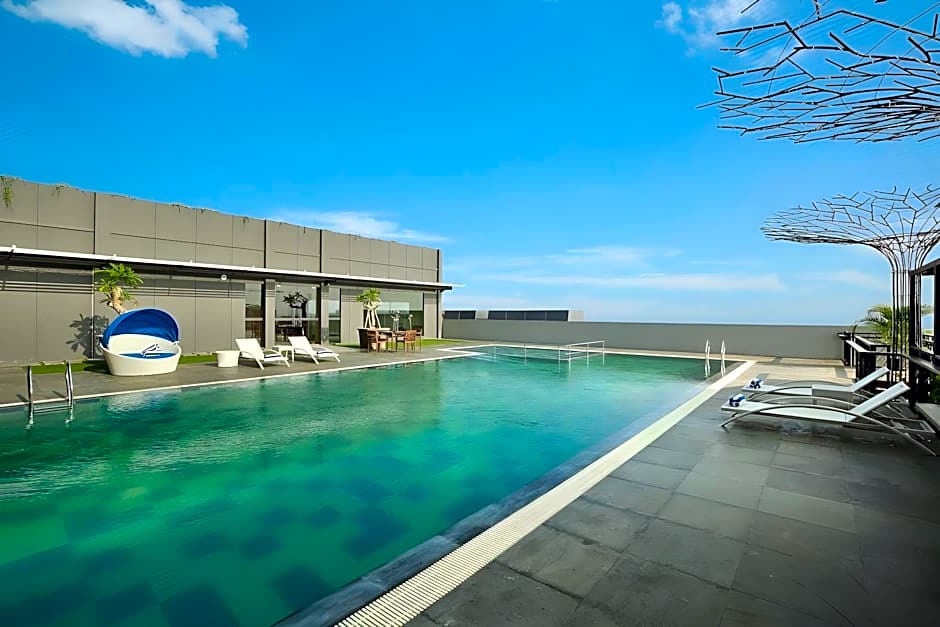 The Sunan Hotel Solo