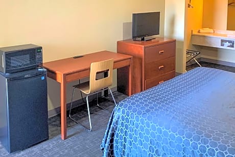 1 King Bed, Nonsmoking