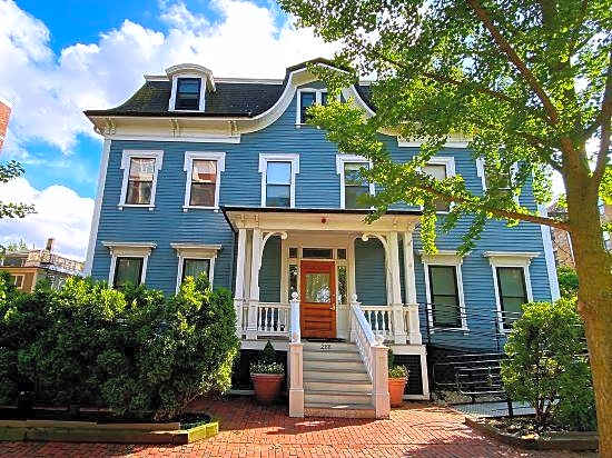 Ginkgo House On Harvard