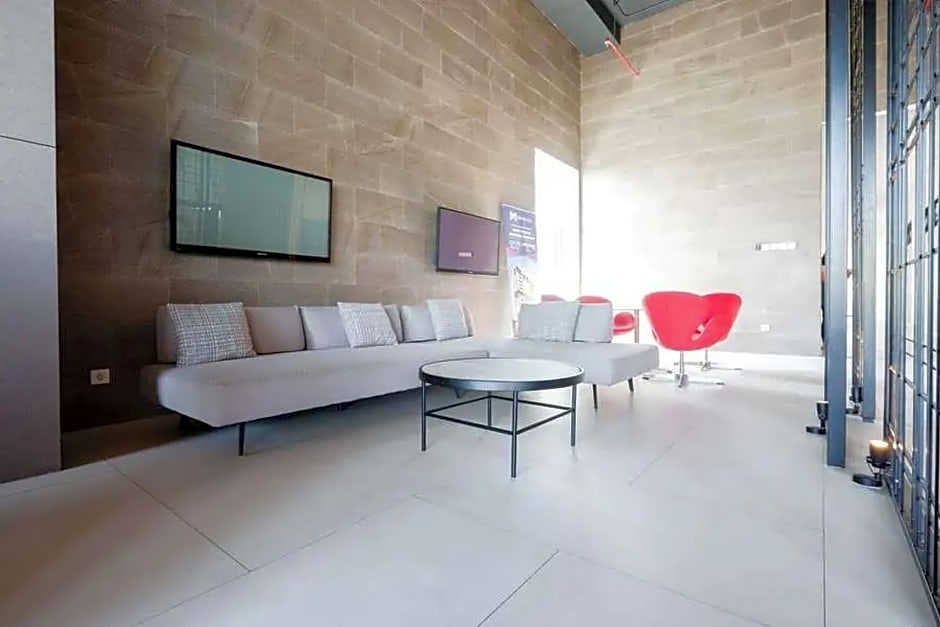 RedDoorz Apartment near Exit Toll Colomadu