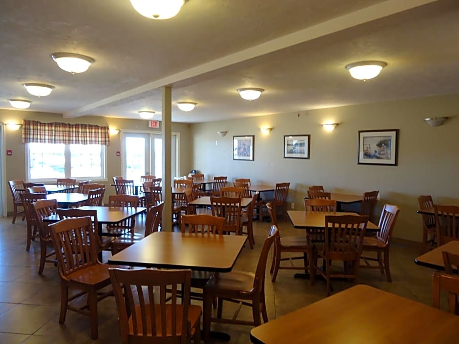 Auberge Bouctouche Inn & Suites