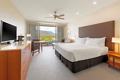 Premium Deluxe King Room with Water View and Single Spa with one drink voucher