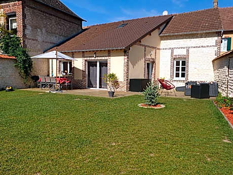 Maison de charme avec jardin au bord de l'Eure