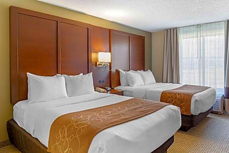 Queen Suite with Two Queen Beds - Non-Smoking