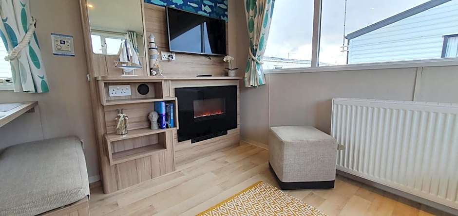 Luxurious caravan in Lyons Holiday Park Rhyl