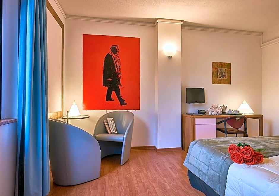 Albornoz Palace Hotel