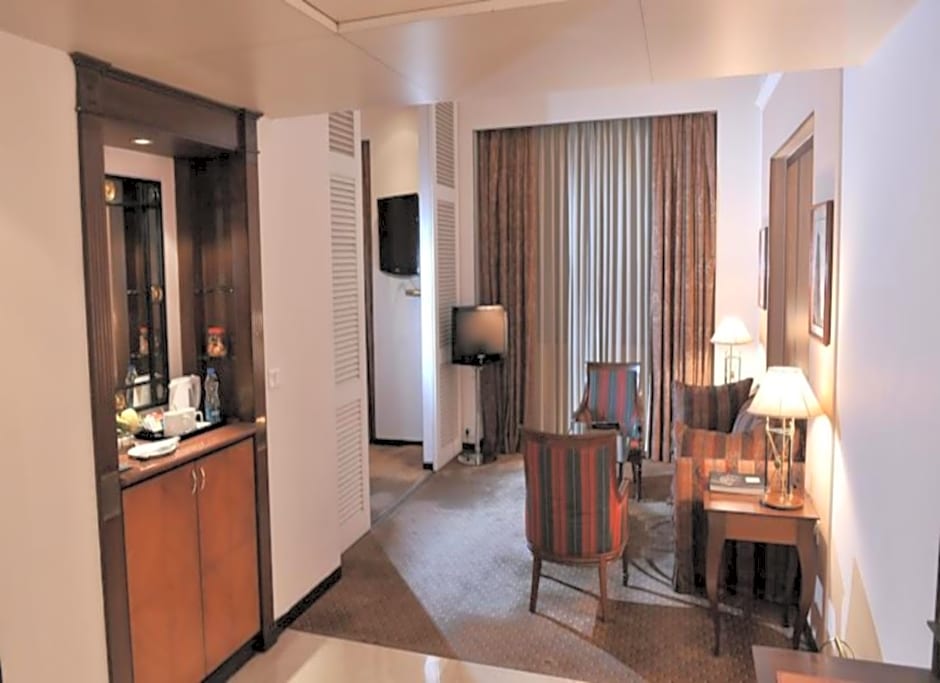 The Park Kolkata Hotel