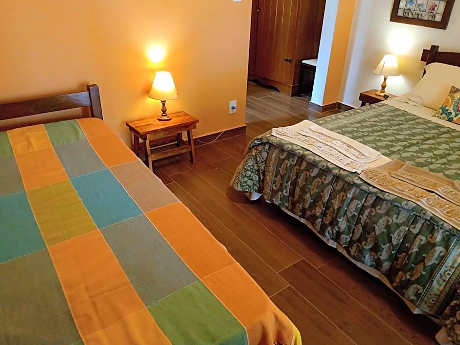 Pousada Santa Martha - Suíte Tripla - Entre Rios de Minas- MG