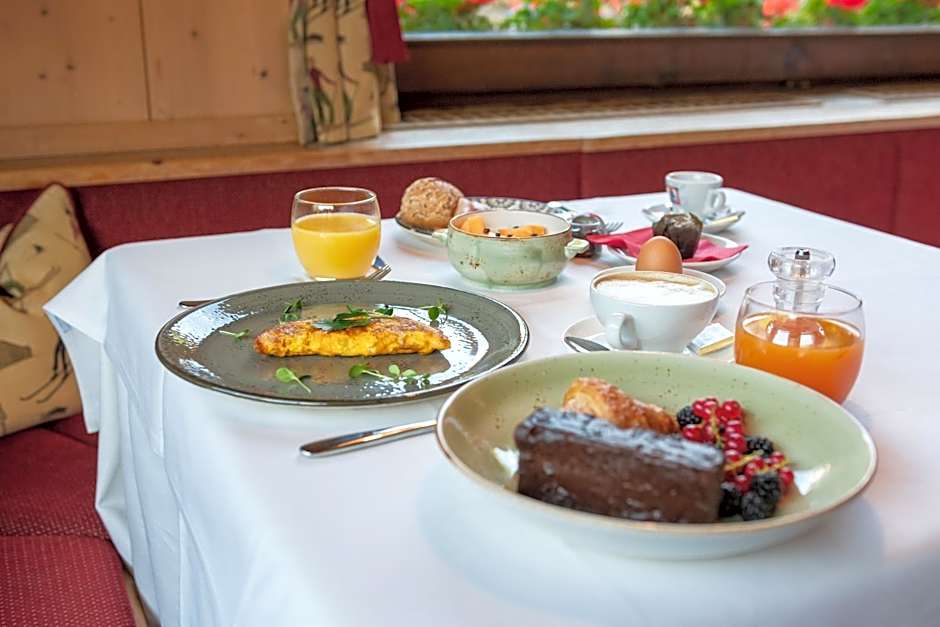 La Tambra - Residence - Central with Restaurant