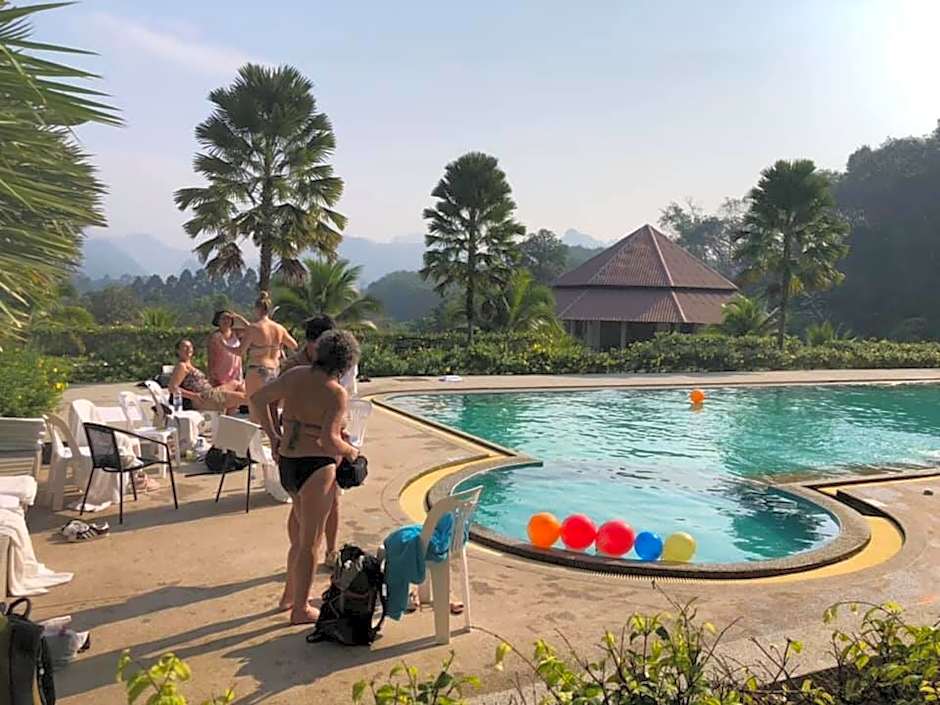 Takhun Mountain View