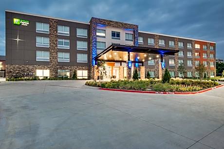Holiday Inn Express & Suites Dallas North - Addison By IHG