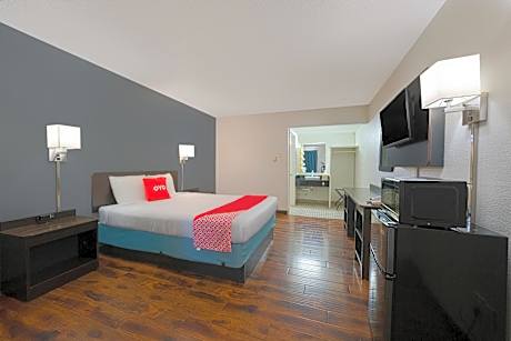 Queen Room - Disability Access