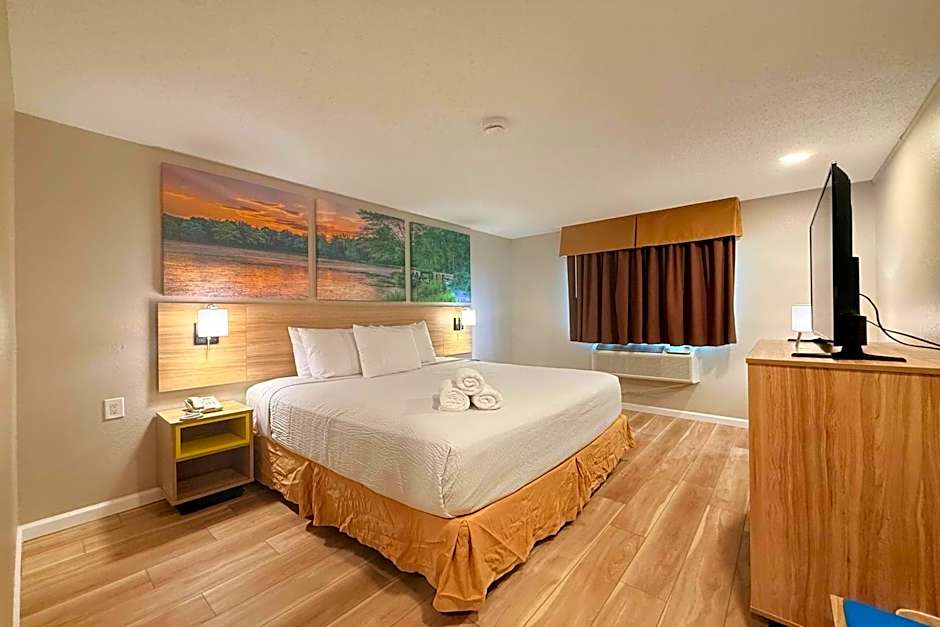 Days Inn by Wyndham Torrington