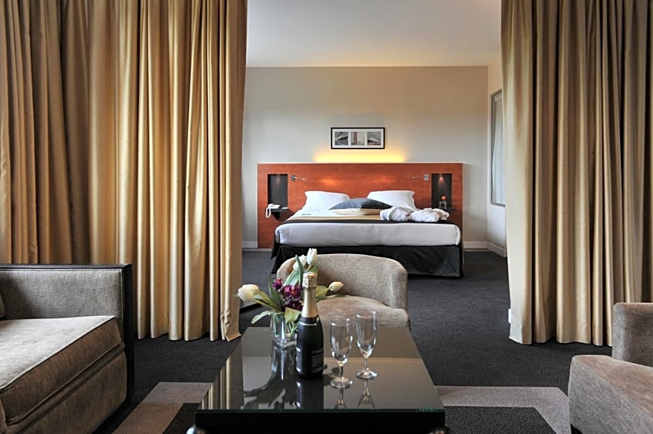Mercure Maurepas Saint Quentin