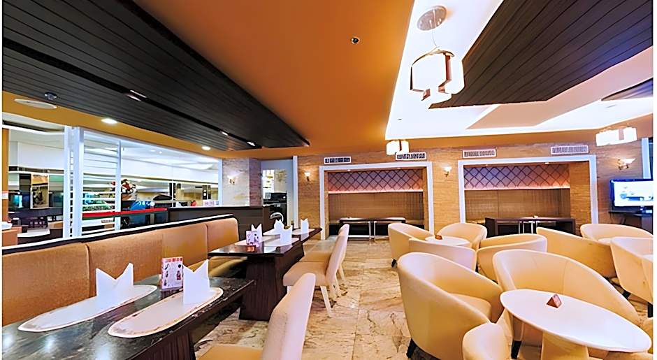 Graceland Bangkok By Grace Hotel