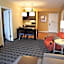 TownePlace Suites by Marriott Lawrence Downtown