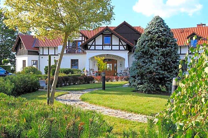 Hotel Dworek nad Regą