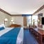 Days Inn & Suites by Wyndham Youngstown / Girard Ohio